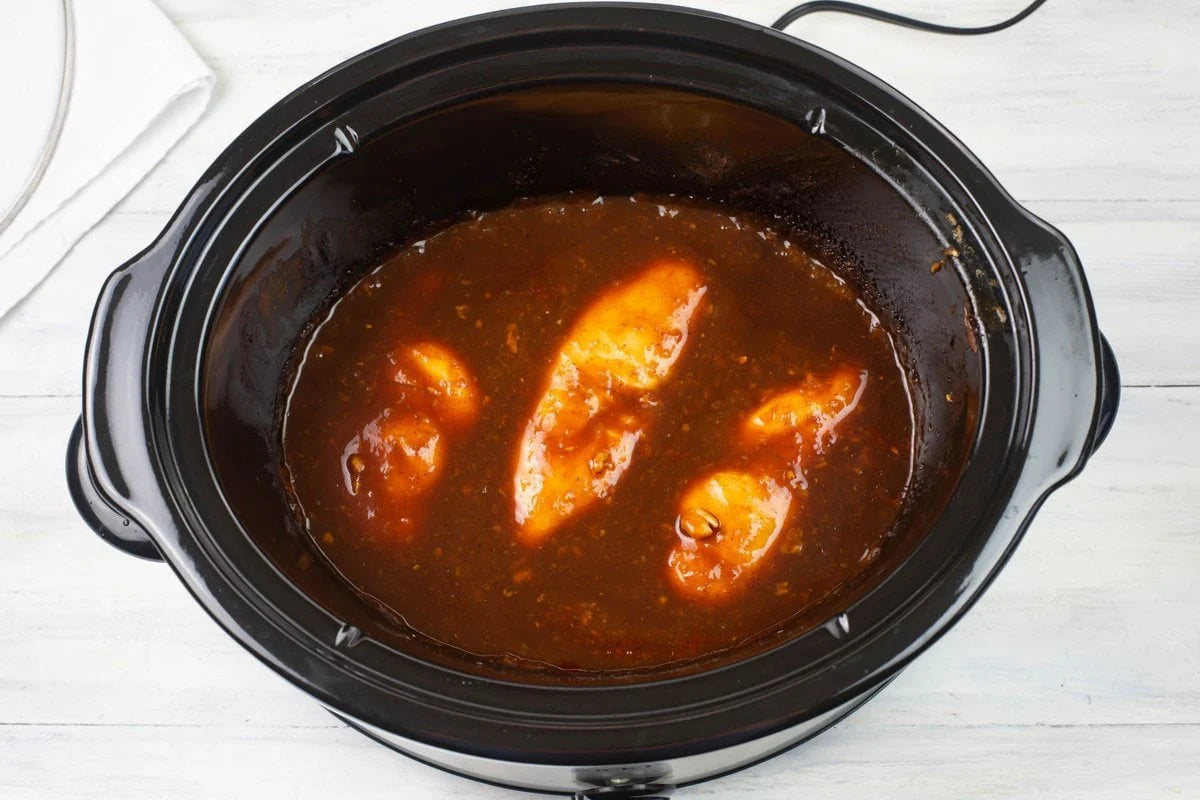 Cranberry BBQ Chicken (Slow Cooker)